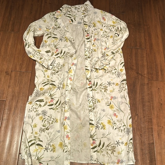 Long 100 percent linen button tunic - Picture 1 of 3